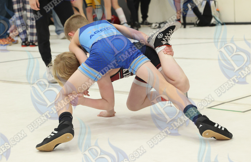 Lincoln Squires Wrestling 20260222046.jpg