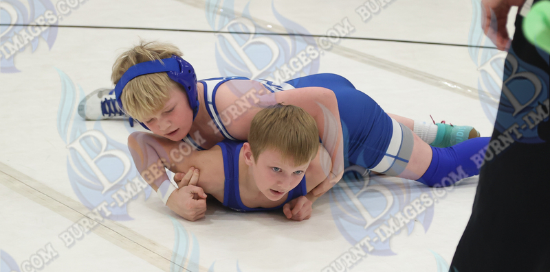 Lincoln Squires Wrestling 20260222116.jpg