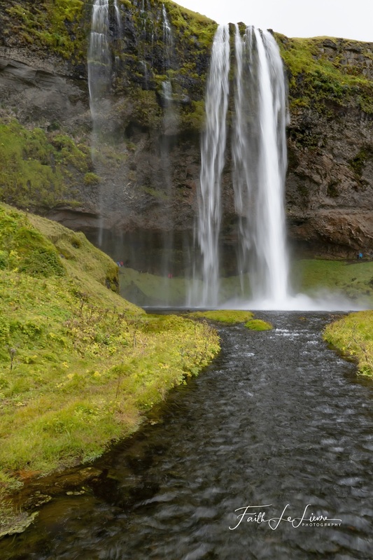 Seljalandsfoss.jpg
