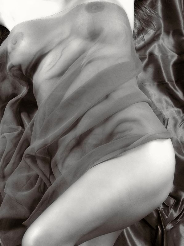 Draped Nude BW 1.jpg :: Boudoir