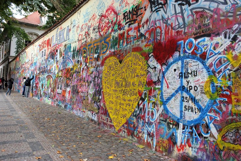 Lennon Wall 2 K058.jpg