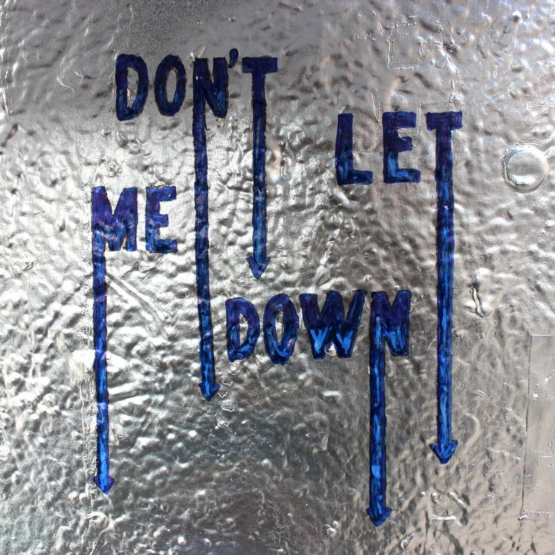 Dont Let Me Down - J2015-002.jpg