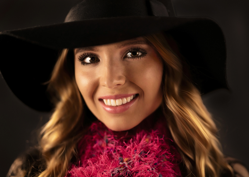 Joana_4_.jpg :: Winter themed portrait shoot