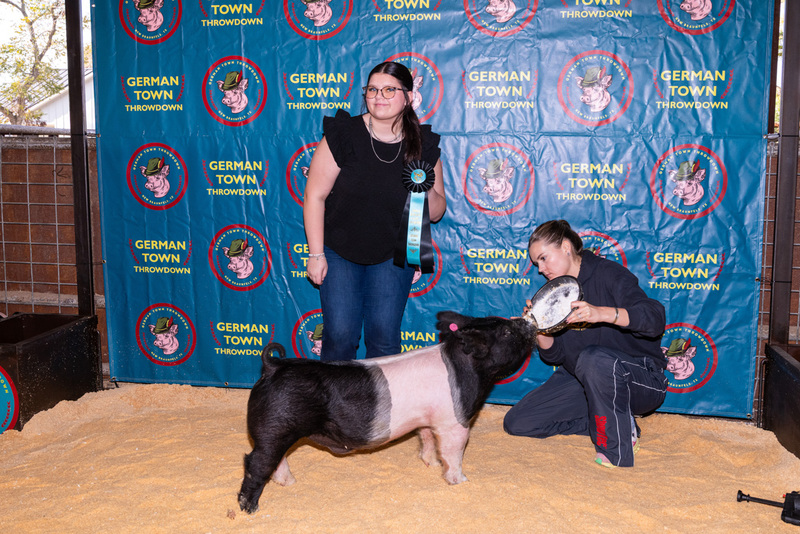 25GTT- RingBBackdrops-6296.jpg