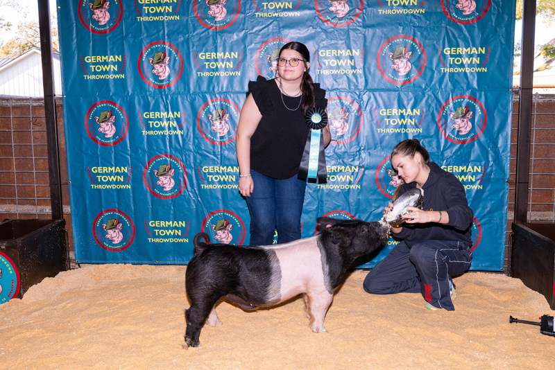 25GTT- RingBBackdrops-6299.jpg