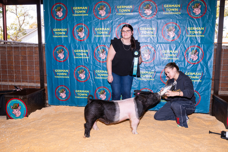 25GTT- RingBBackdrops-6300.jpg