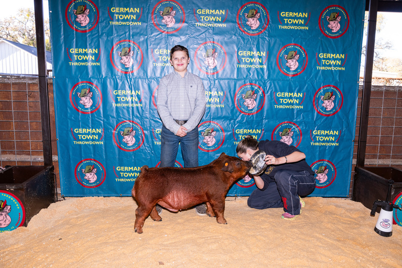 25GTT- RingBBackdrops-6308.jpg