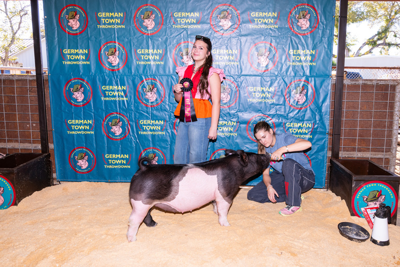 25GTT- RingBBackdrops-6342.jpg