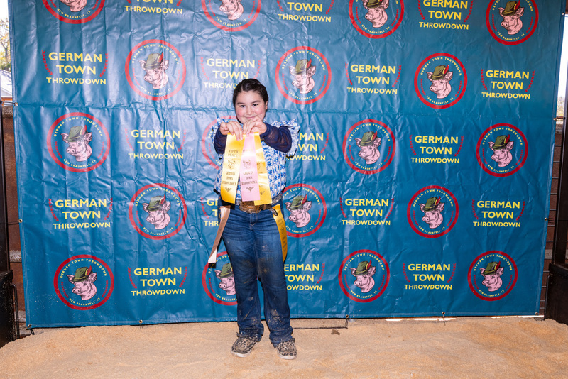 25GTT- RingBBackdrops-6353.jpg