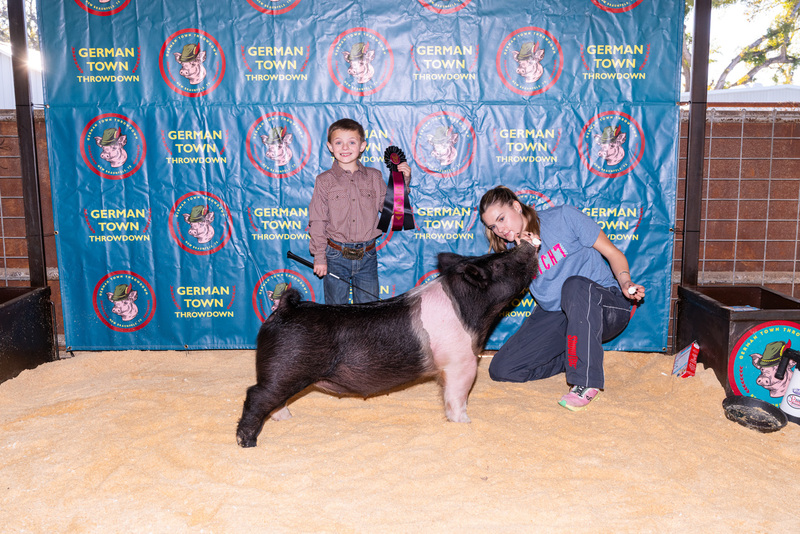 25GTT- RingBBackdrops-6362.jpg