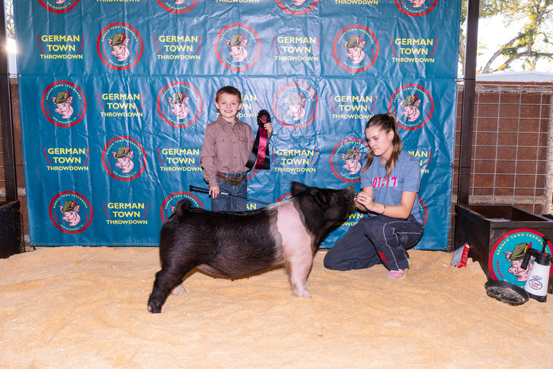 25GTT- RingBBackdrops-6364.jpg