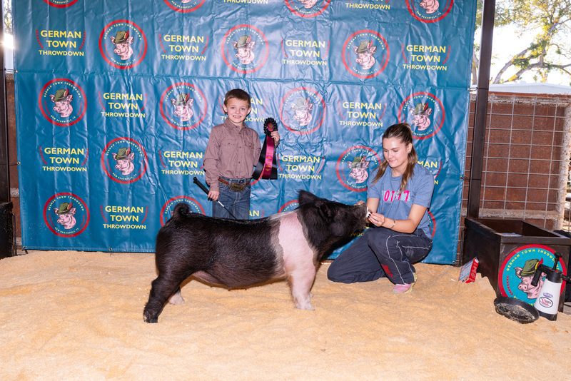 25GTT- RingBBackdrops-6366.jpg