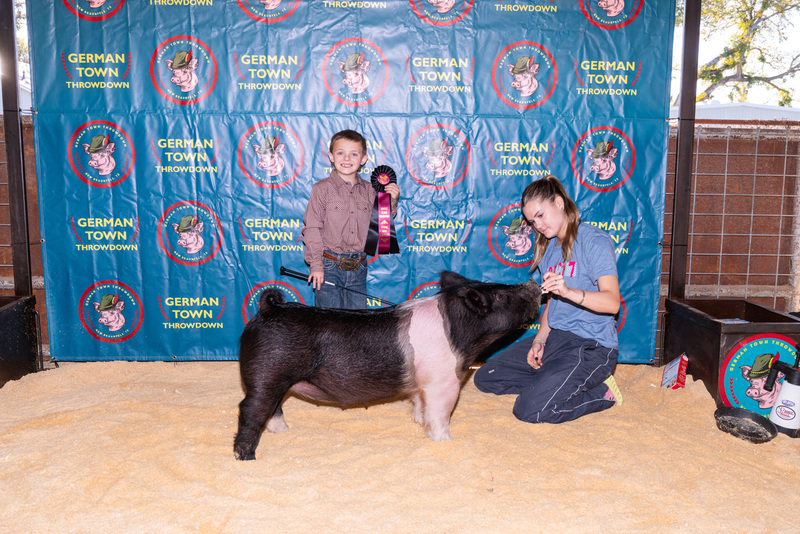 25GTT- RingBBackdrops-6368.jpg