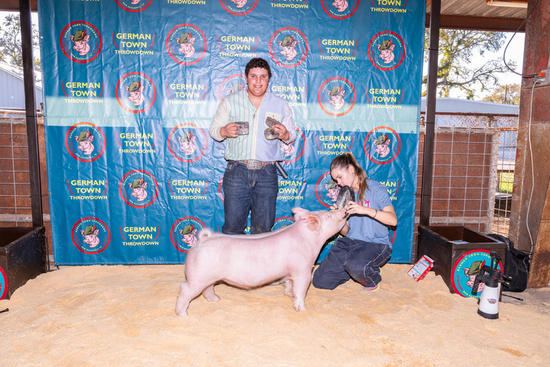 25GTT- RingBBackdrops-6380.jpg