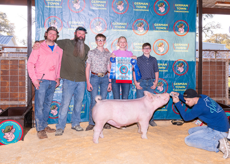 25GTT- RingBBackdrops-6394.jpg