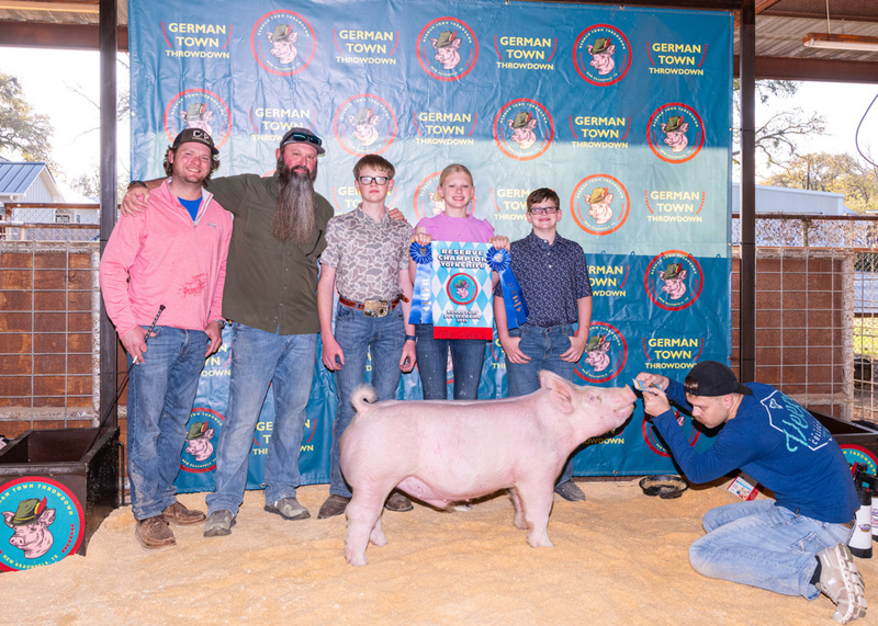 25GTT- RingBBackdrops-6395.jpg