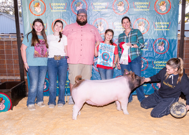 25GTT- RingBBackdrops-6404.jpg