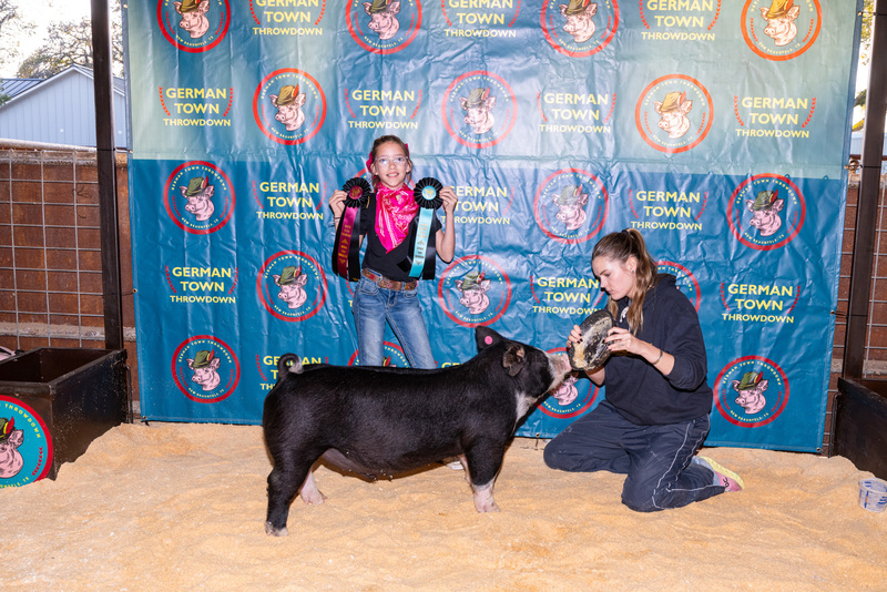 25GTT- RingBBackdrops-6430.jpg