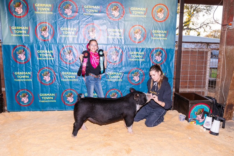 25GTT- RingBBackdrops-6435.jpg