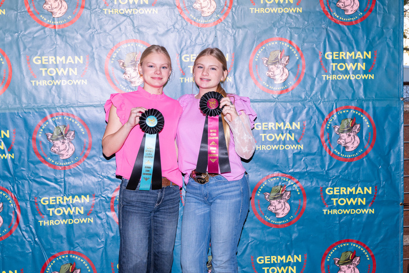 25GTT- RingBBackdrops-6446.jpg