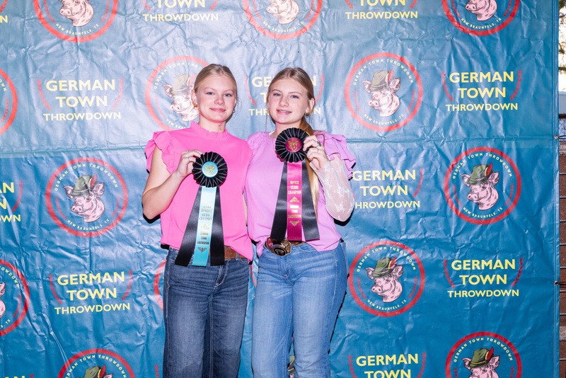 25GTT- RingBBackdrops-6447.jpg