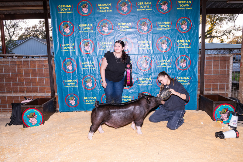 25GTT- RingBBackdrops-6453.jpg