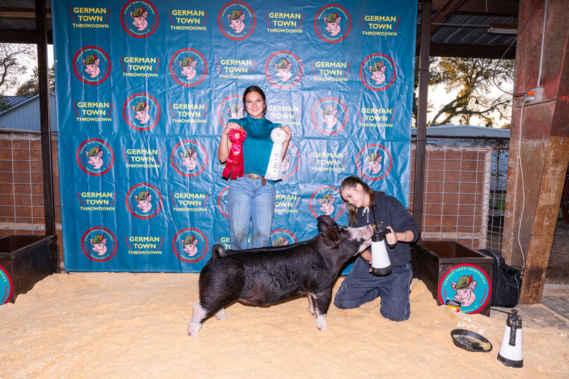 25GTT- RingBBackdrops-6461.jpg