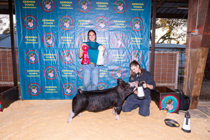 25GTT- RingBBackdrops-6462.jpg