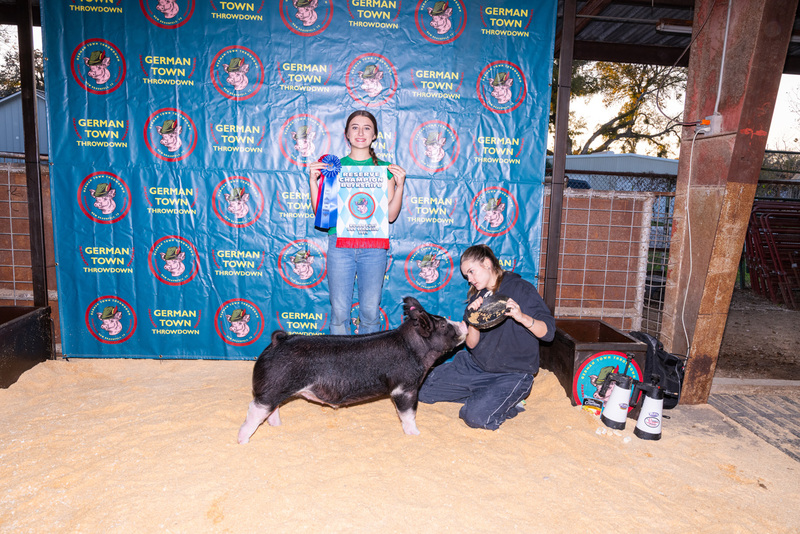 25GTT- RingBBackdrops-6463.jpg