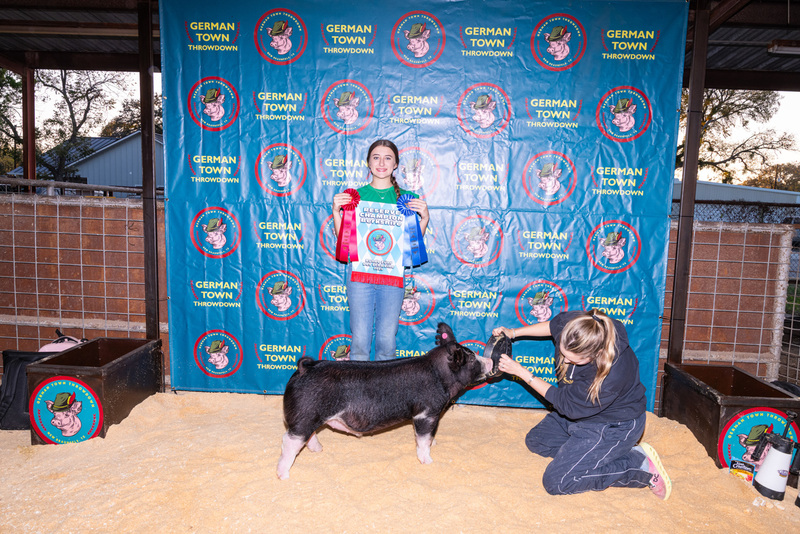 25GTT- RingBBackdrops-6466.jpg