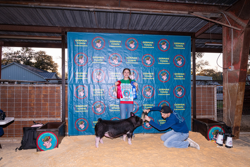 25GTT- RingBBackdrops-6476.jpg