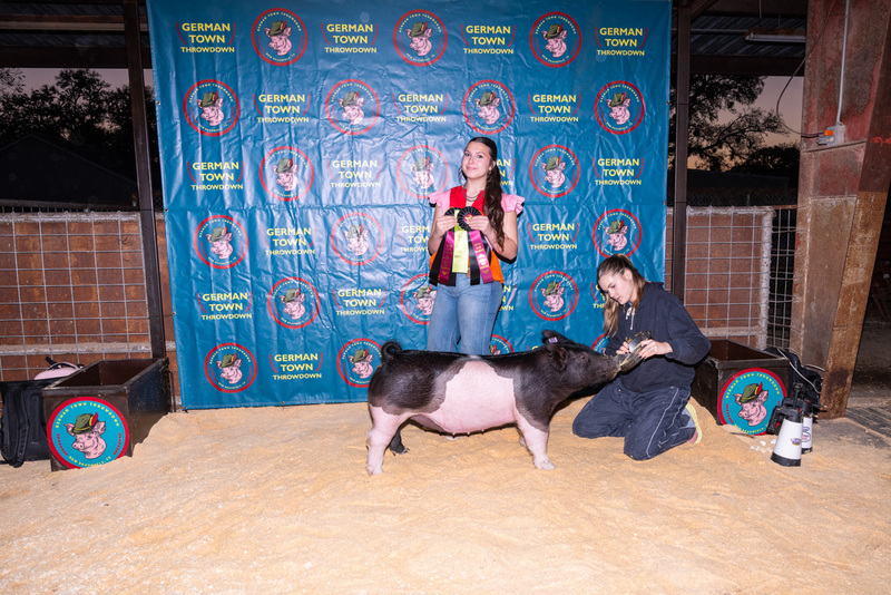 25GTT- RingBBackdrops-6477.jpg