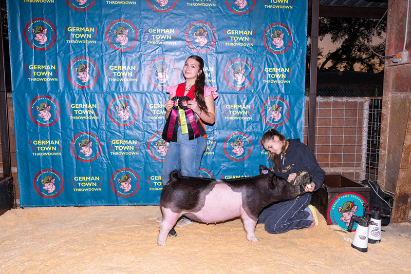 25GTT- RingBBackdrops-6479.jpg