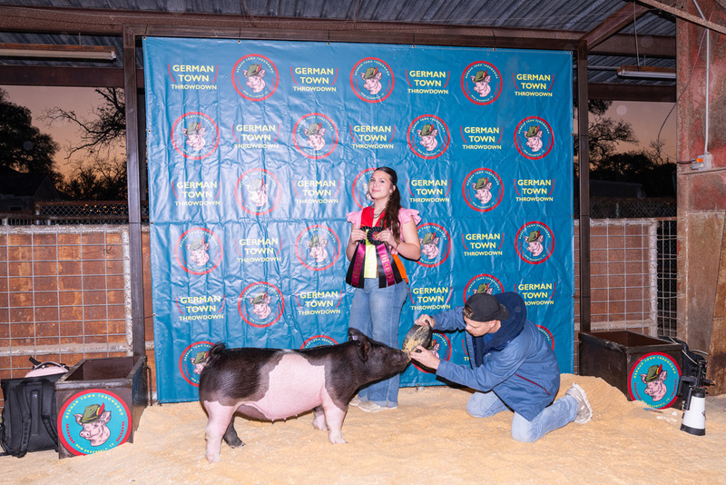 25GTT- RingBBackdrops-6484.jpg