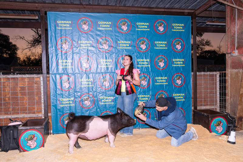 25GTT- RingBBackdrops-6485.jpg