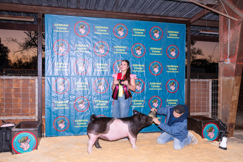 25GTT- RingBBackdrops-6488.jpg