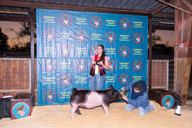 25GTT- RingBBackdrops-6489.jpg