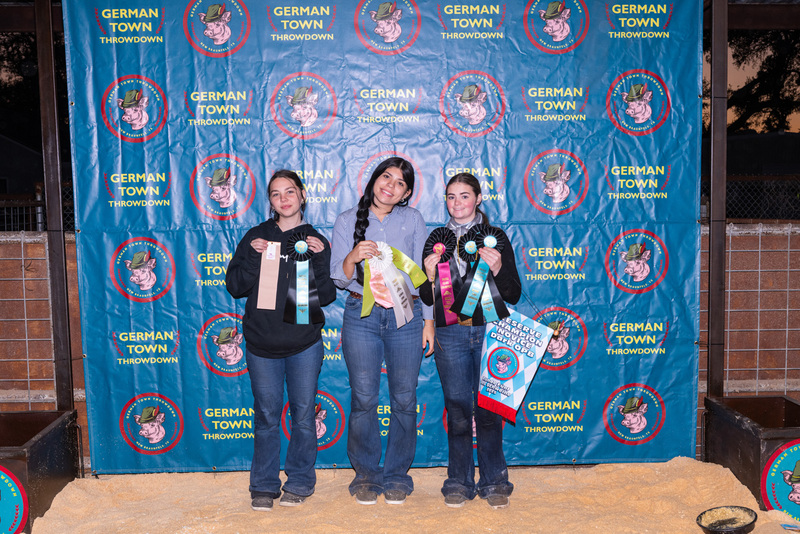 25GTT- RingBBackdrops-6495.jpg