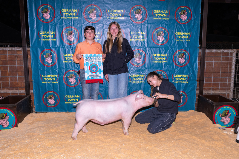 25GTT- RingBBackdrops-6511.jpg