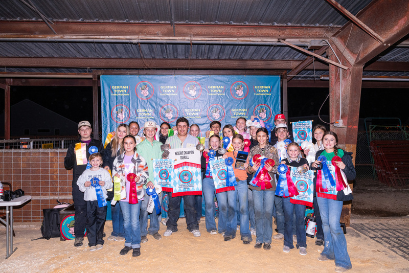 25GTT- RingBBackdrops-6532.jpg