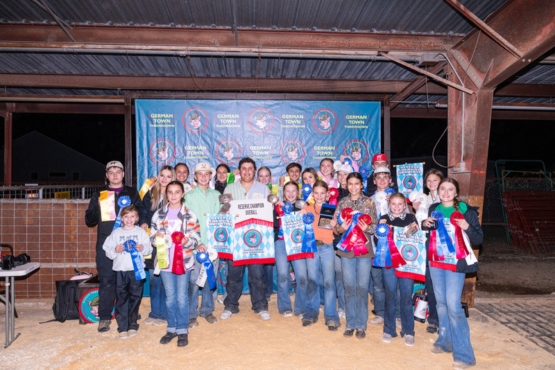 25GTT- RingBBackdrops-6533.jpg