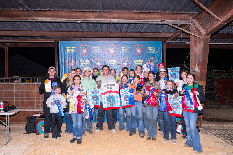 25GTT- RingBBackdrops-6534.jpg