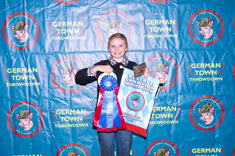 25GTT- RingBBackdrops-6538.jpg