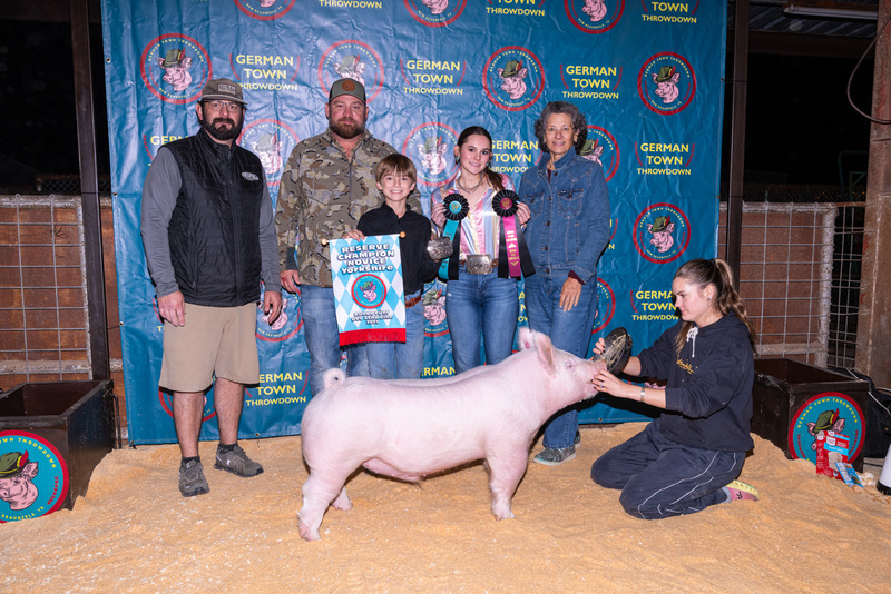 25GTT- RingBBackdrops-6543.jpg