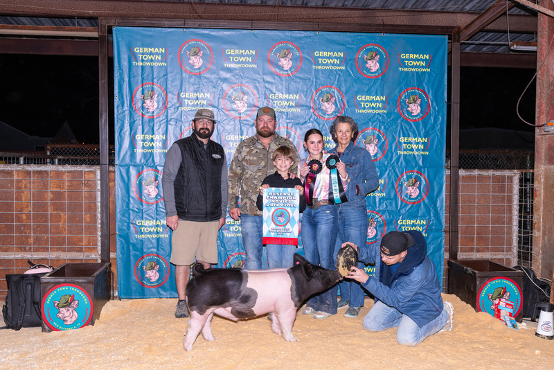 25GTT- RingBBackdrops-6561.jpg