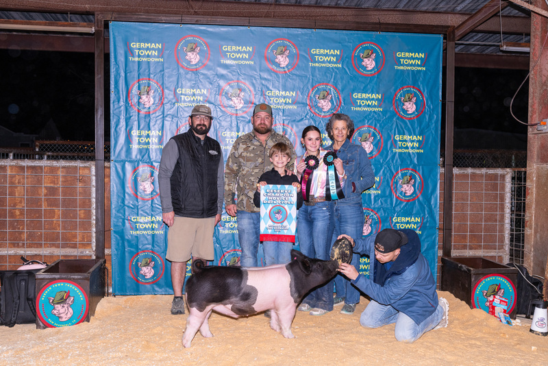 25GTT- RingBBackdrops-6566.jpg