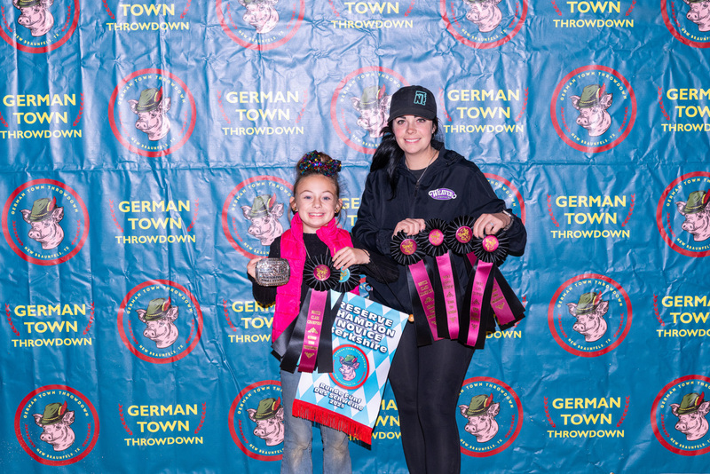 25GTT- RingBBackdrops-6589.jpg