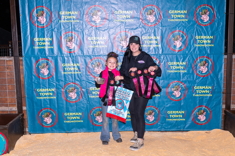 25GTT- RingBBackdrops-6591.jpg