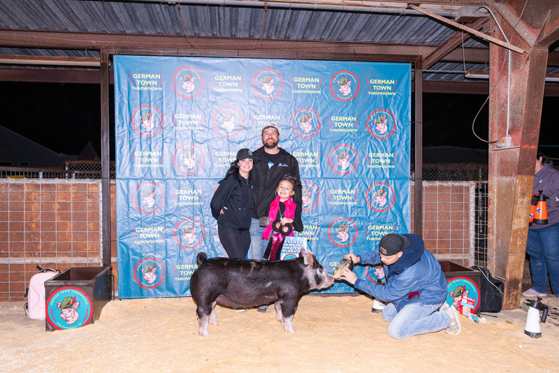 25GTT- RingBBackdrops-6595.jpg