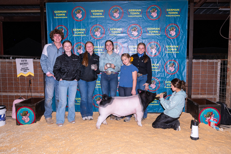 25GTT- RingBBackdrops-6611.jpg